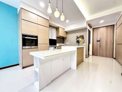 Waterfront Gold (D16), Condominium #551615971